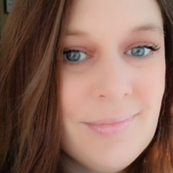 Meet your Posher, Brandi - Picture 5 of 5